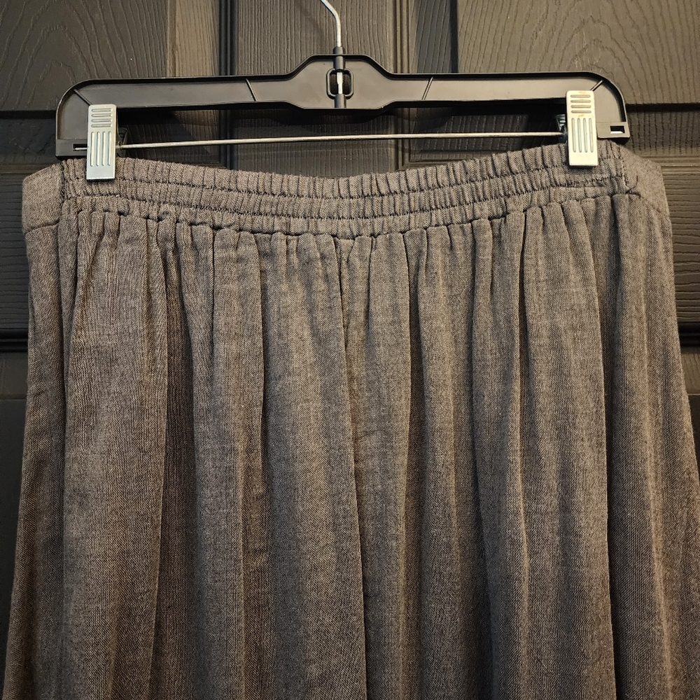 Elegant Gray Maxi Skirt - Picture 8 of 13